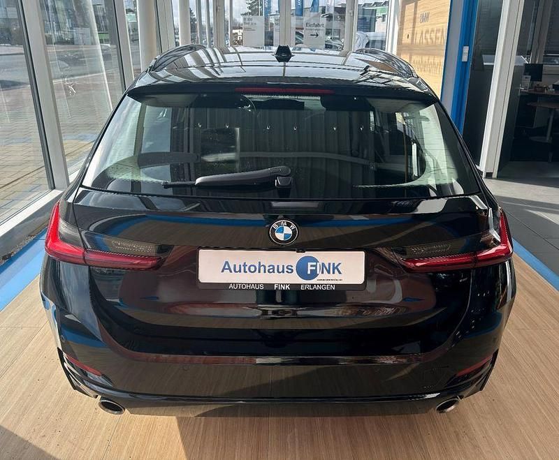 Gebraucht BMW 318 Shadowline 156 PS (114 kW) 2022 Schwarz Kombi