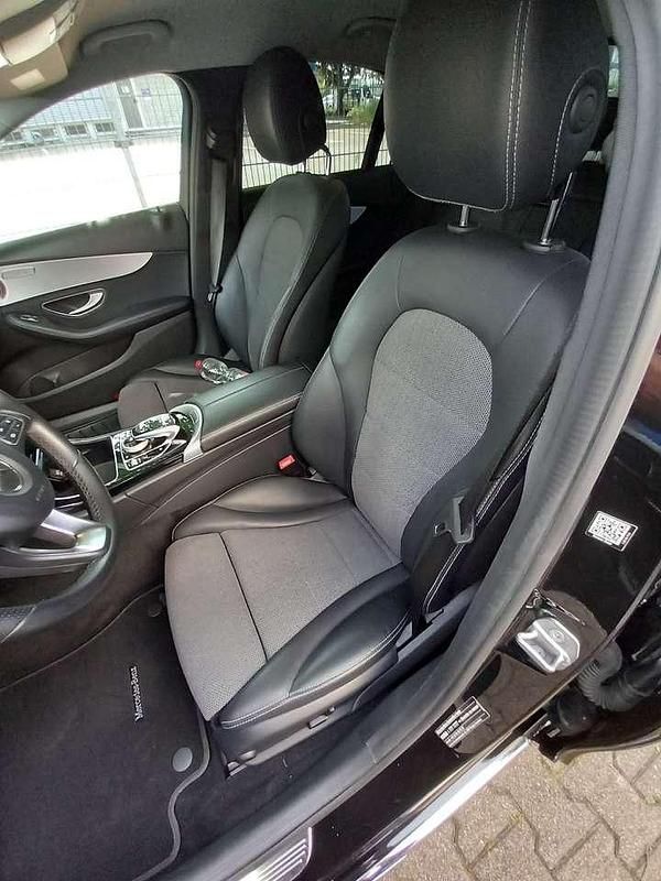 Gebraucht Mercedes 180 156 PS (114 kW) 2018 Schwarz Limousine