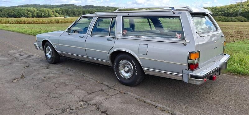 Gebraucht Chevrolet Caprice 150 PS (110 kW) 1981 Andere farben Limousine
