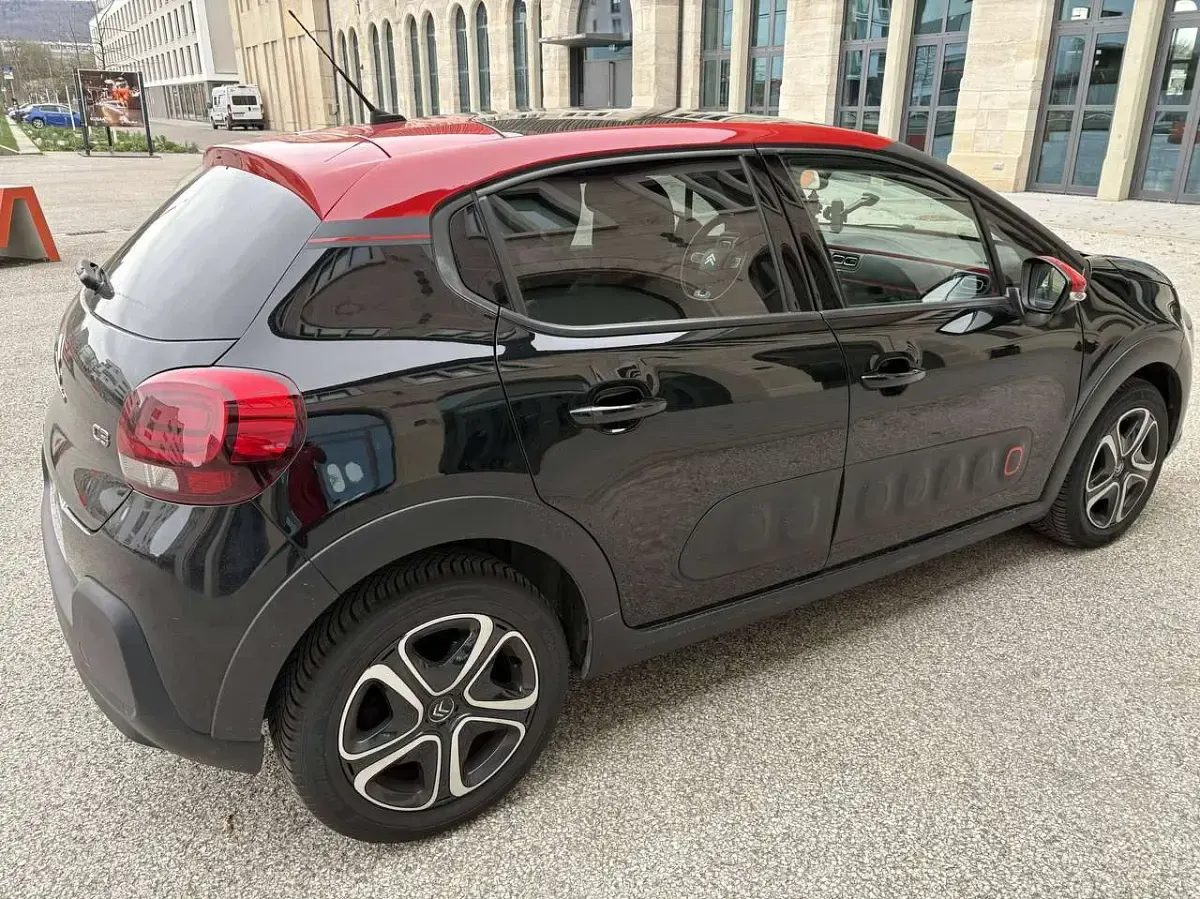 Gebraucht Citroën C3 PureTech 110 PS (80 kW) 2018 Schwarz Kleinwagen