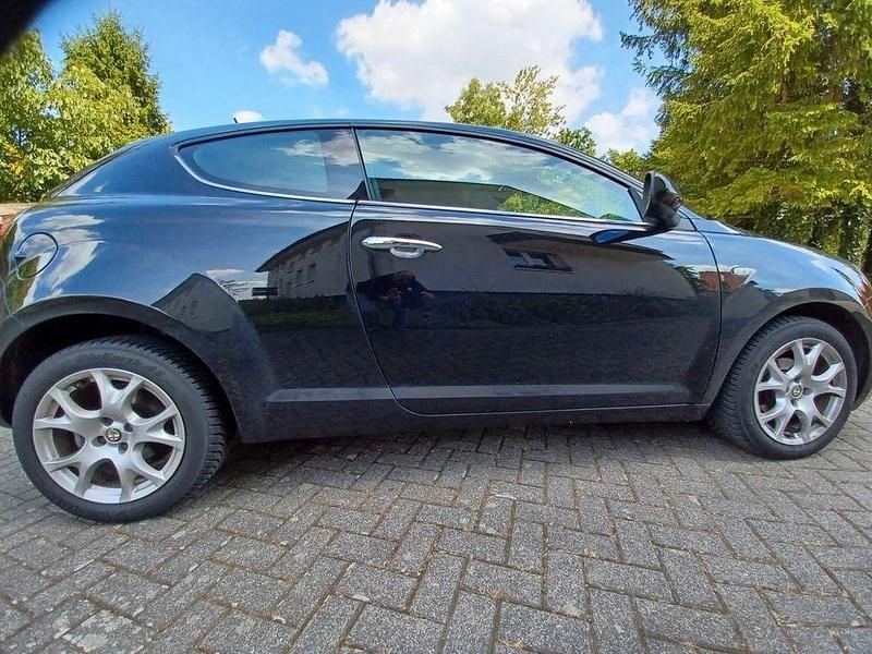 Schwarz Gebraucht 2011 Alfa Romeo MiTo Turismo Kleinwagen | 4.250 € (Fairer Preis) - Bild 1/4