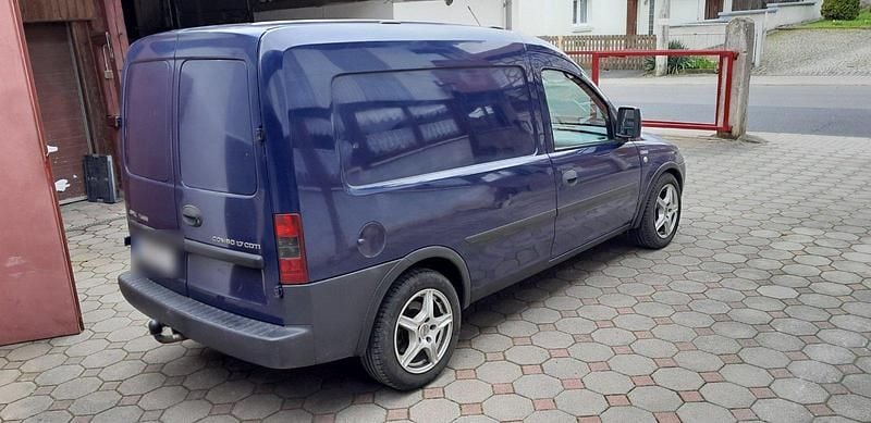 Gebraucht Opel Combo 101 PS (74 kW) 2006 Blau Kombi