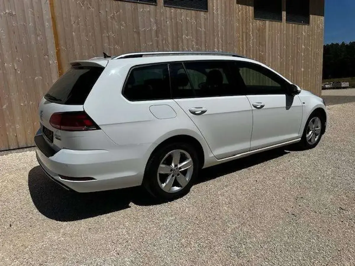 Gebraucht VW Golf VII Join 150 PS (110 kW) 2018 Pure white Kombi