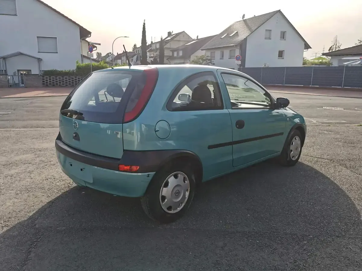 Gebraucht Opel Corsa 75 PS (55 kW) 2002 Andere farben Kleinwagen