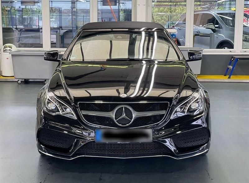 Gebraucht Mercedes E250 AMG 204 PS (150 kW) 2014 Schwarz Cabrio