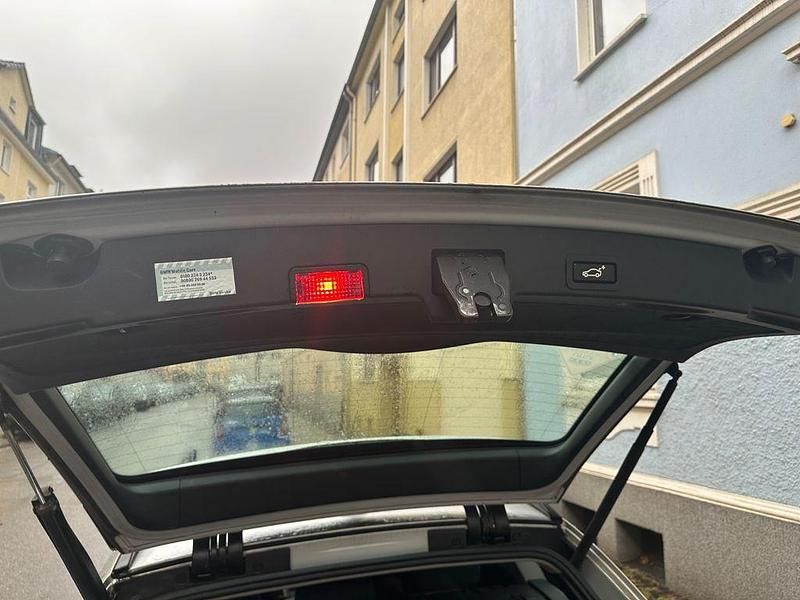 Gebraucht BMW 530 Performance 258 PS (189 kW) 2006 Silber Kombi