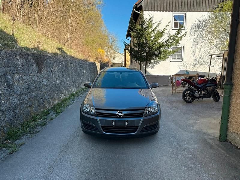 Gebraucht Opel Astra 90 PS (66 kW) 2005 Grau Kombi