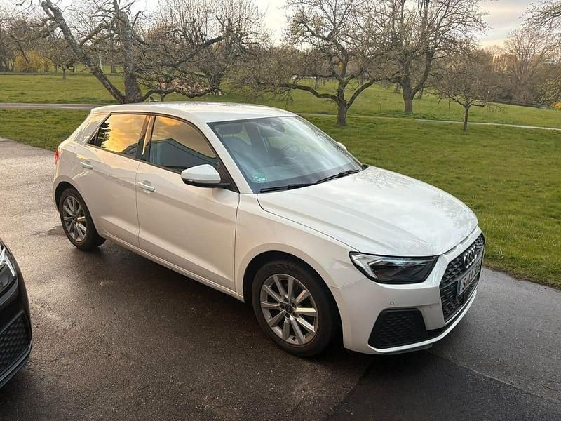 Gebraucht Audi A1 110 PS (80 kW) 2023 Weiß SUV