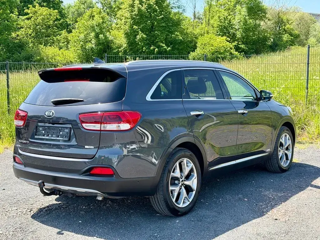 Używany Kia Sorento Platinum Edition 200 KM (147 kW) 2017 Szary SUV
