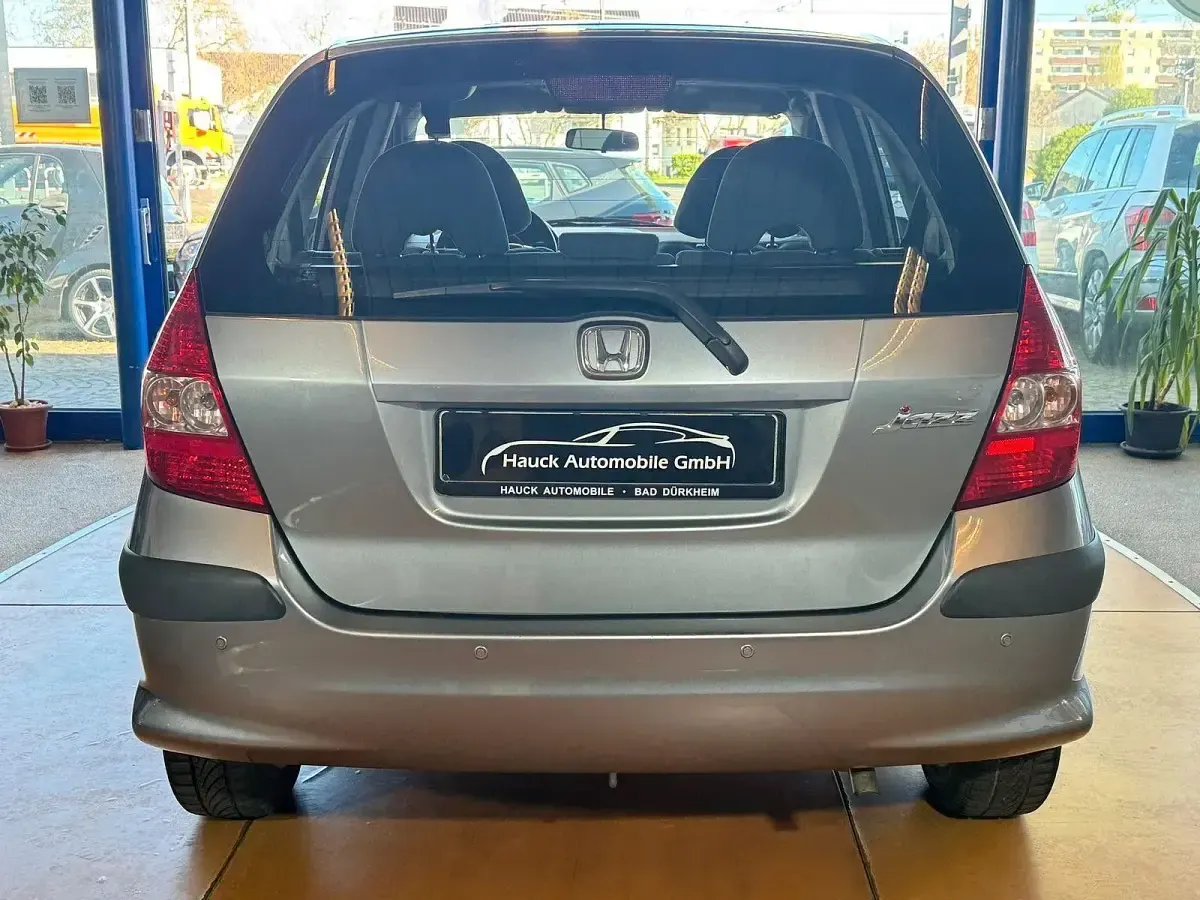 Gebraucht Honda Jazz LS 83 PS (61 kW) 2005 Silber Kleinwagen