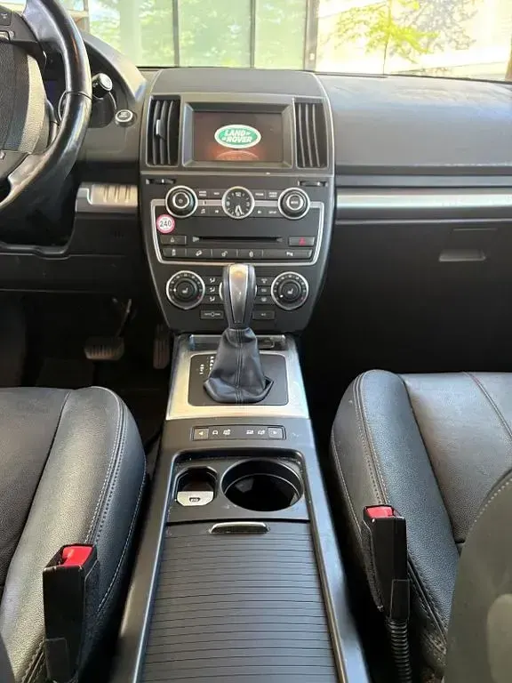 Gebraucht Land Rover Freelander 2 SE 150 PS (110 kW) 2014 Grau SUV