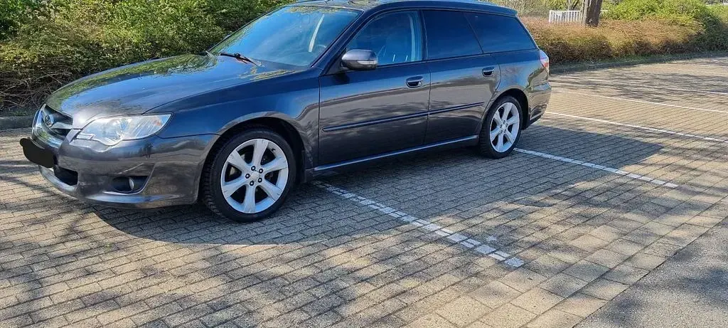Gebraucht Subaru Legacy Comfort 165 PS (121 kW) 2007 Grau Kombi