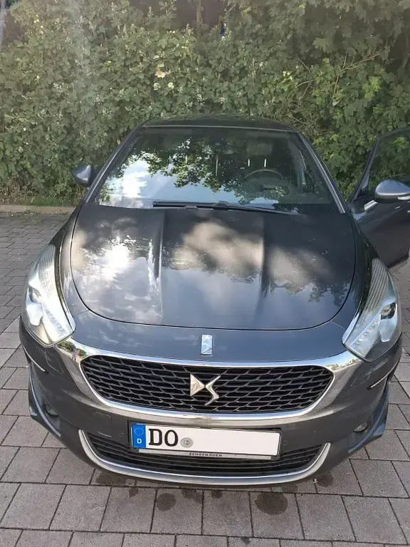 Gebraucht DS Automobiles DS5 181 PS (133 kW) 2016 Grau Kleinwagen