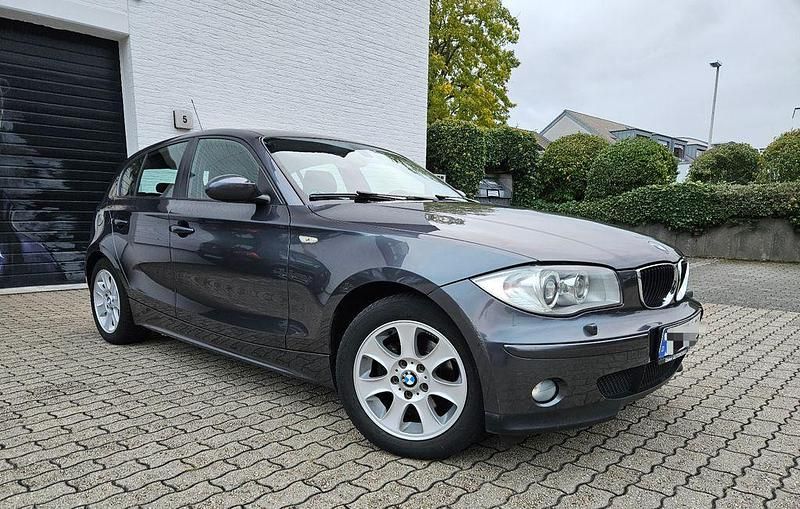 Grau Gebraucht 2006 BMW 116 Sport Line Kleinwagen | 5.800 € (Etwas zu teuer) - Bild 1/4