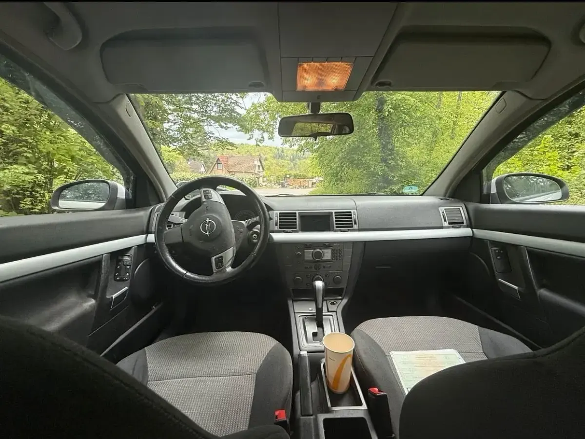 Gebraucht Opel Vectra 155 PS (114 kW) 2005 Silber Kombi
