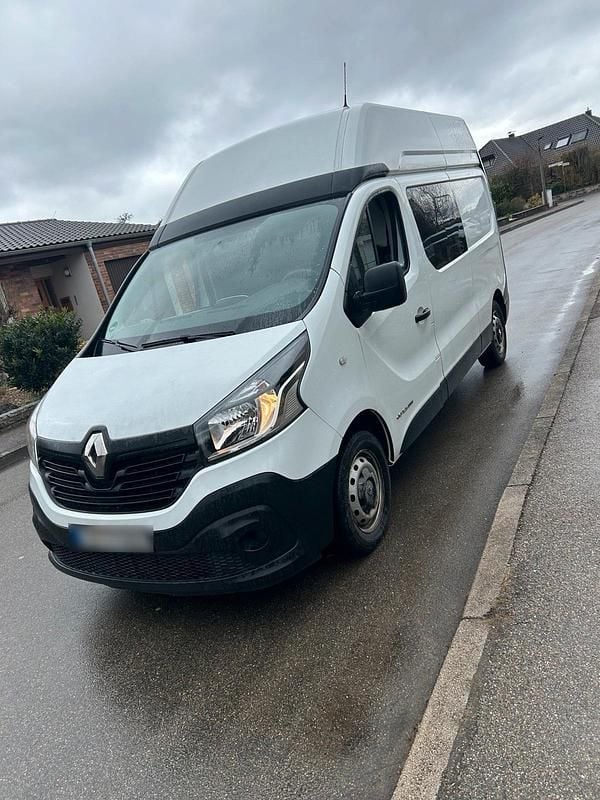 Second-hand Renault Clio 125 CP (91 kW) 2017 Alb Monovolum