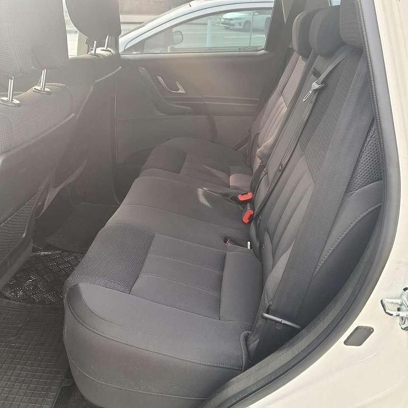 Gebraucht Mahindra XUV500 140 PS (102 kW) 2017 Weiß SUV