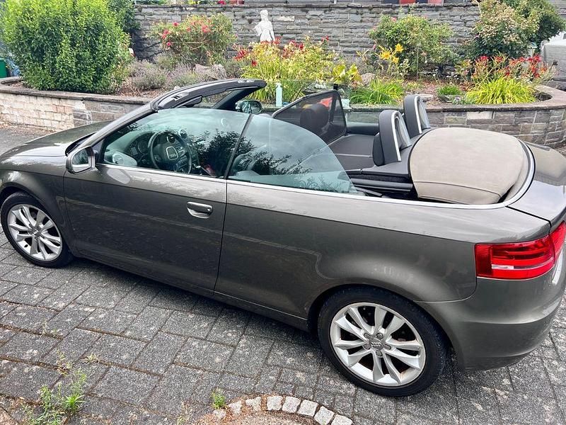 Gebraucht Audi Cabriolet 105 PS (77 kW) 2012 Braun Cabrio