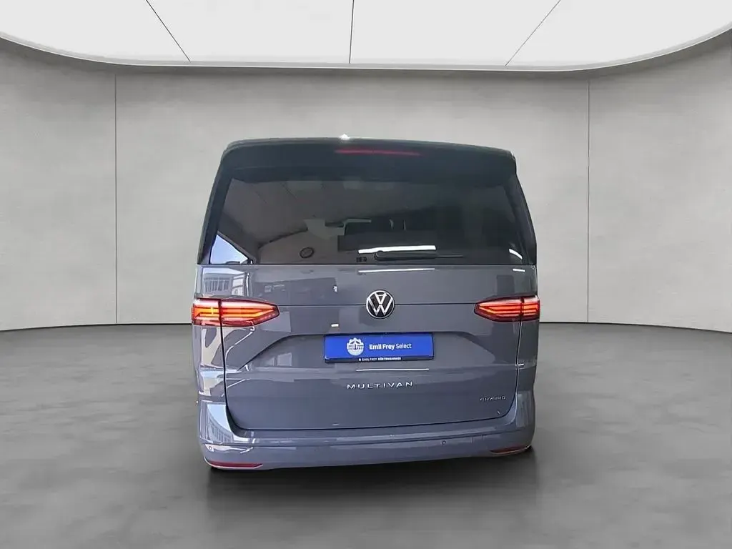 Usata VW Multivan 218 CV (160 kW) 2022 Grigio Monovolume