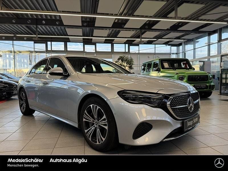 Gebraucht Mercedes E450 Avantgarde 381 PS (280 kW) 2024 Lack hightechsilber Limousine