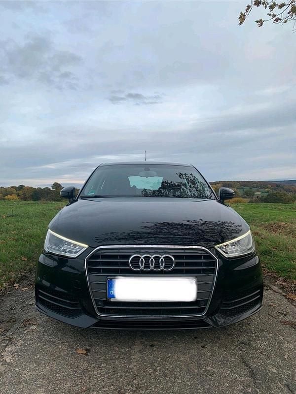Gebraucht Audi A1 Sportback 90 PS (66 kW) 2015 Schwarz Kleinwagen