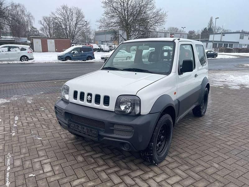 Weiß Gebraucht 2007 Suzuki Jimny Club SUV | 8.650 € (Guter Preis) - Bild 1/4