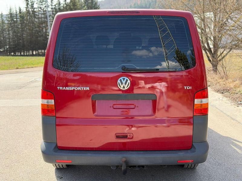 Gebraucht VW T5 102 PS (75 kW) 2006 Rot Van