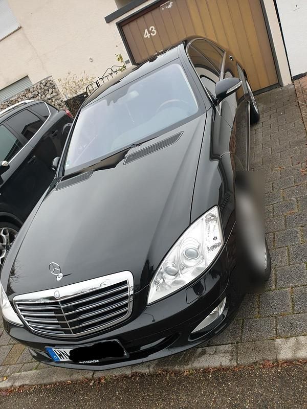 Schwarz Gebraucht 2007 Mercedes S500L Limousine | 15.900 € - Bild 1/4