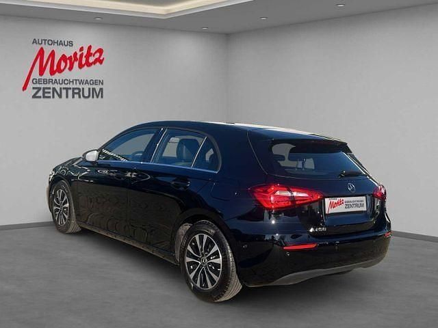 Gebraucht Mercedes A200 163 PS (119 kW) 2020 Andere Limousine