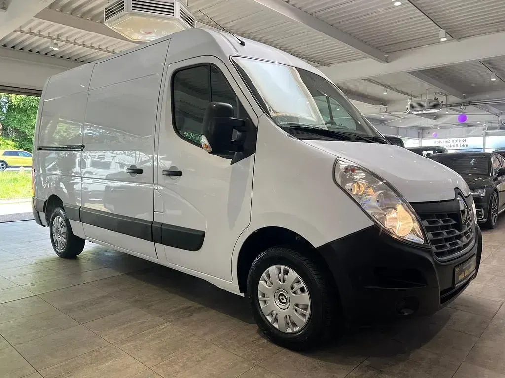 Używany Renault Master 131 KM (96 kW) 2018 Biały Van