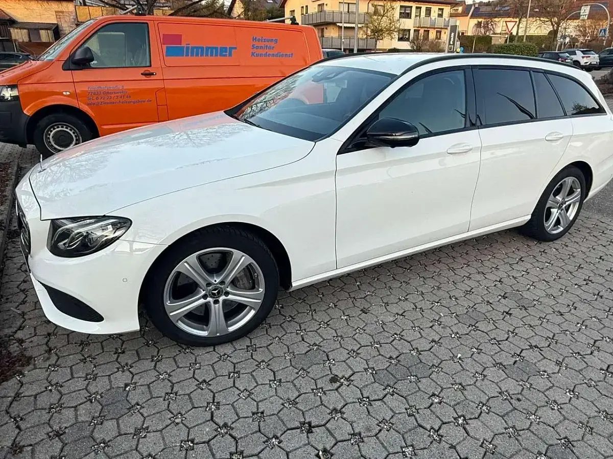 Gebraucht Mercedes E400 Avantgarde 340 PS (250 kW) 2018 Schwarz Kombi
