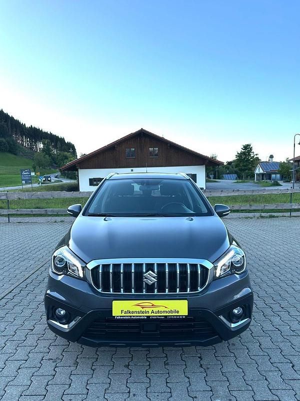 Gebraucht Suzuki SX4 S-Cross 129 PS (94 kW) 2020 Grau SUV