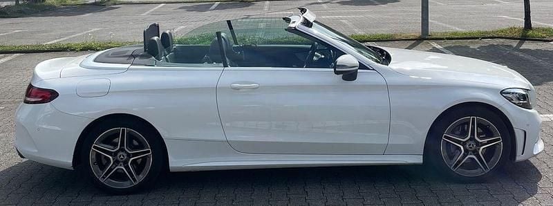 Weiß Gebraucht 2019 Mercedes C200 AMG Cabrio | 31.900 € (Guter Preis) - Bild 1/4