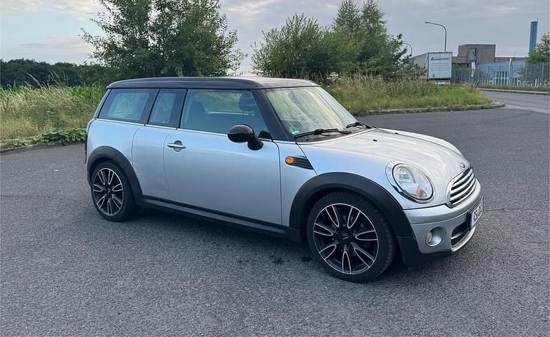 Silber Gebraucht 2009 Mini Cooper Clubman Kombi | 2.900 € (Fairer Preis) - Bild 1/4