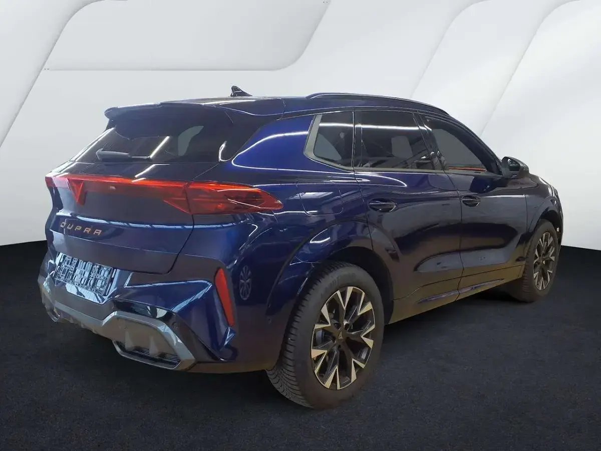 Gebraucht Cupra Terramar 150 PS (110 kW) 2025 Blau SUV