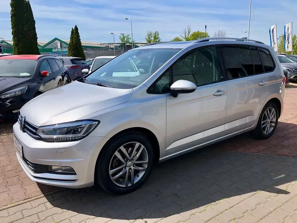 Gebraucht VW Touran Sound 116 PS (85 kW) 2017 Silber Van / Kleinbus