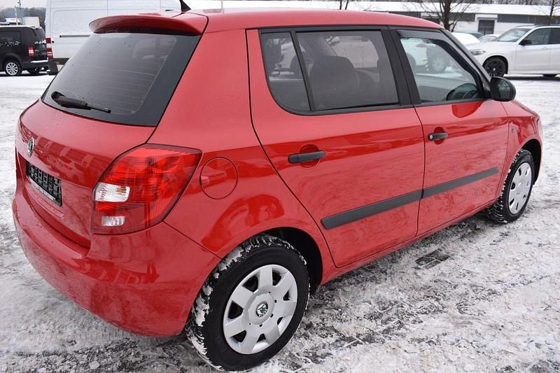 Gebraucht Skoda Fabia Cool Edition 69 PS (50 kW) 2010 Rot Kleinwagen