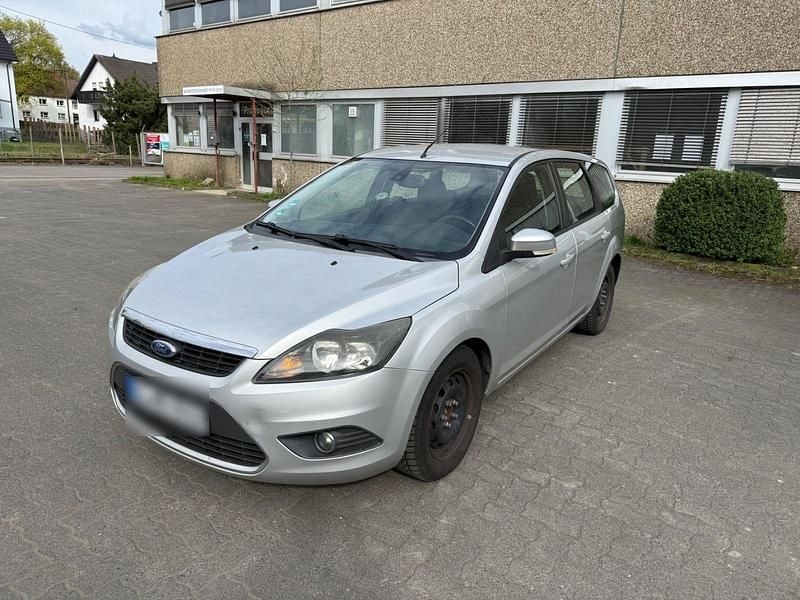Second-hand Ford Focus Style 116 CP (85 kW) 2008 Argintiu Break
