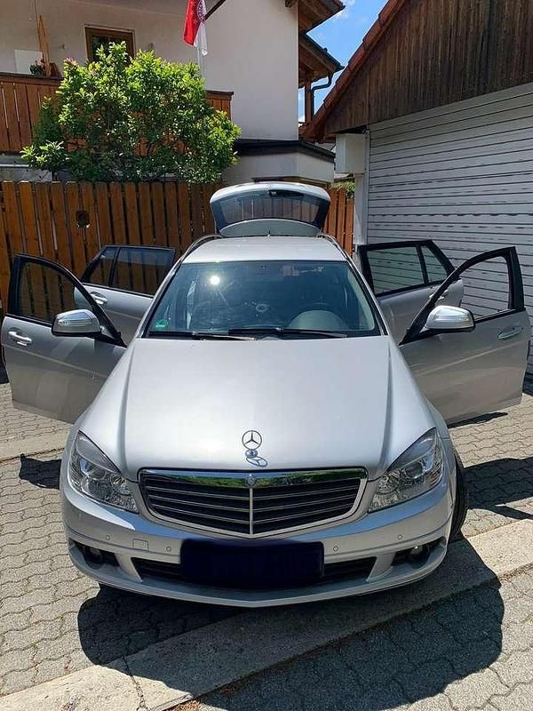 Gebraucht Mercedes C180 156 PS (114 kW) 2008 Grau Kombi