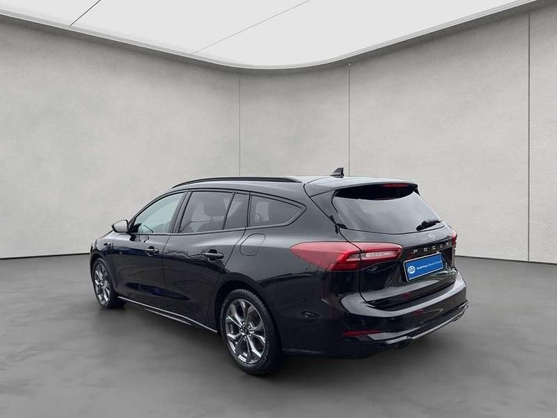 Gebraucht Ford Focus ST-Line X 125 PS (91 kW) 2023 Agate black metallic Kombi