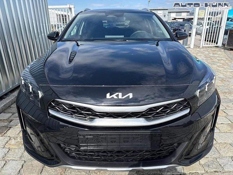 Neu Kia XCeed Style 150 PS (110 kW) 2026 Schwarz metallic SUV