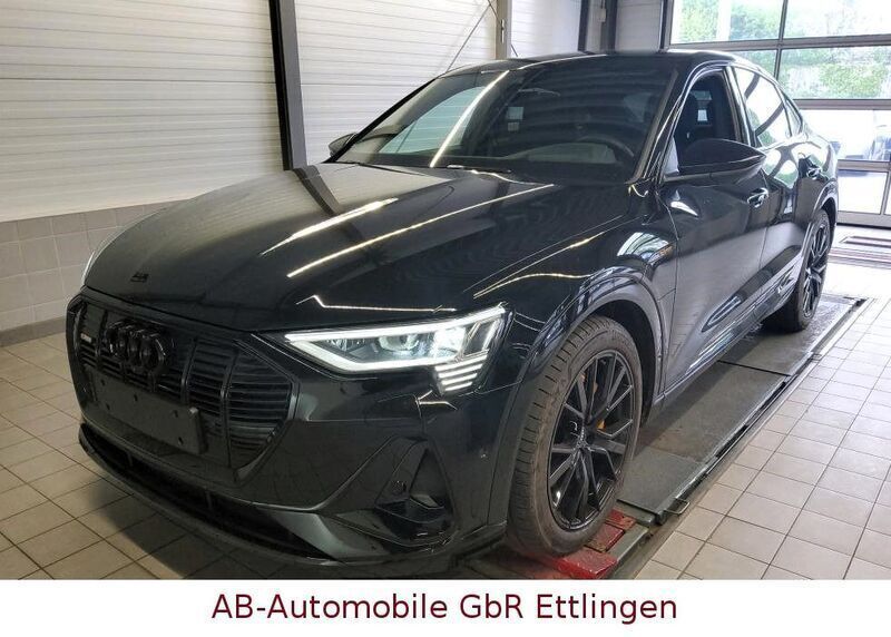 Mythosschwarz Gebraucht 2022 Audi e-tron Sportback S-Line SUV | 36.900 € (Fairer Preis) - Bild 1/4