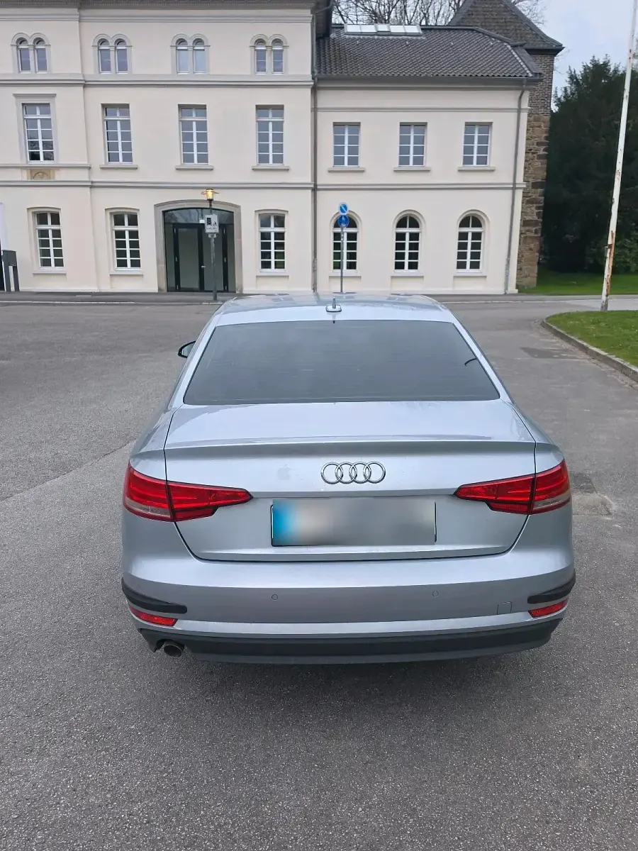 Usata Audi A4 150 CV (110 kW) 2017 Argento Berlina