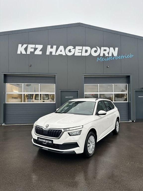 Weiß Gebraucht 2022 Skoda Kamiq Active SUV | 14.990 € (Fairer Preis) - Bild 1/4
