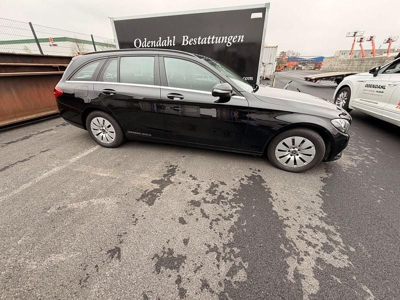 Gebraucht Mercedes C200 136 PS (100 kW) 2018 Schwarz Kombi