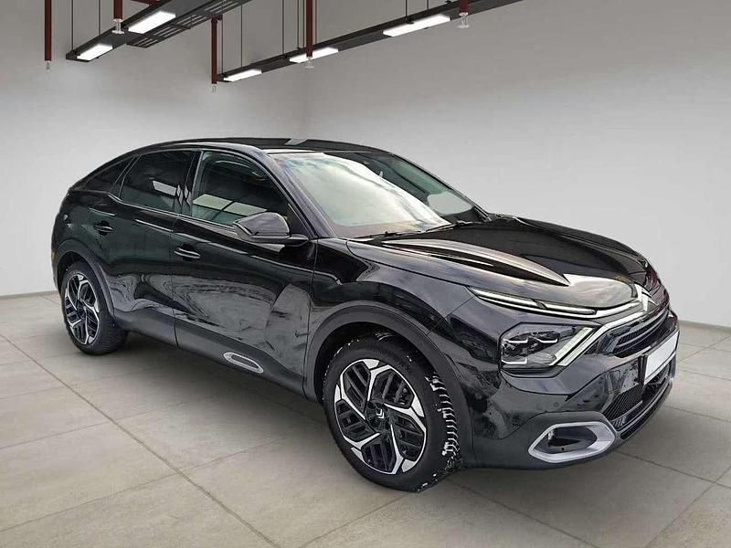 Gebraucht Citroën C4 Shine 131 PS (96 kW) 2023 Schwarz SUV