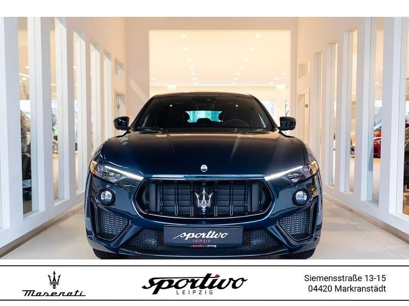 Blu royale Neu 2025 Maserati Levante SUV | 194.666 € - Bild 1/4