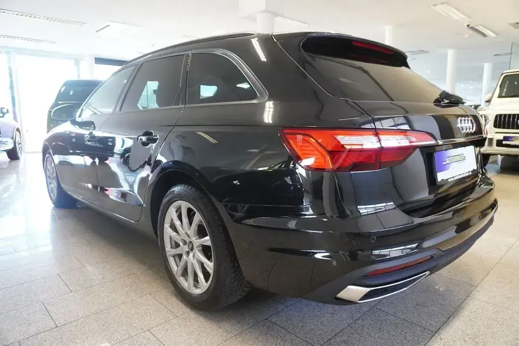 Gebraucht Audi A4 Business 150 PS (110 kW) 2022 Schwarz Kombi