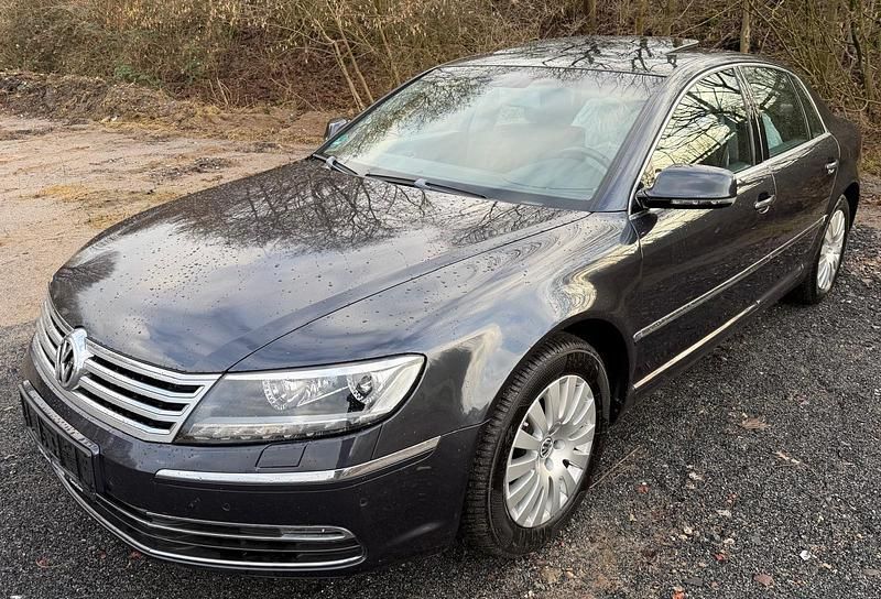 Gebraucht VW Phaeton 245 PS (180 kW) 2015 Grau Limousine