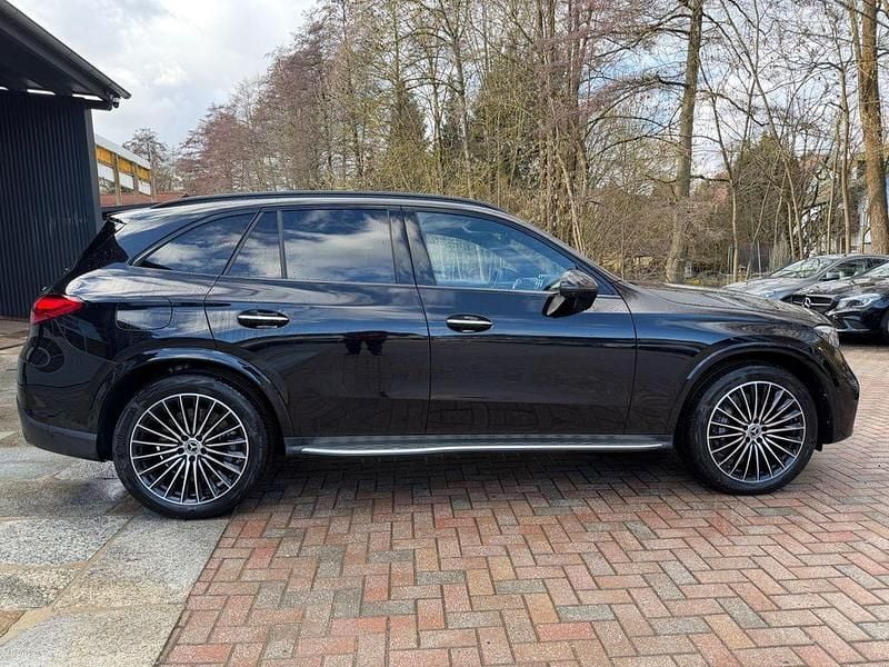 Gebraucht Mercedes GLC450 AMG line 367 PS (269 kW) 2025 Schwarz SUV